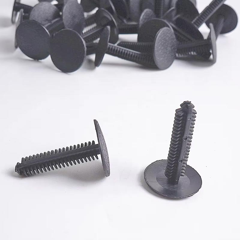 Masisira ba ang pag -install ng mga clip ng bubong ng kotse sa bubong?
