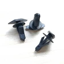 Automotive plastic fastener set